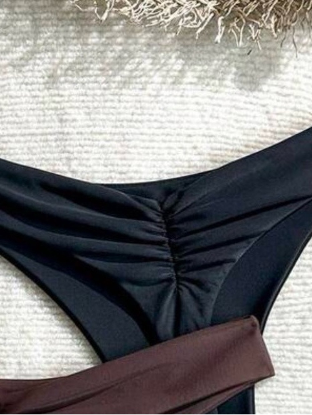 SHEIN Black Floral Ruffle Tie-Front Bralette - Picture 4 of 5